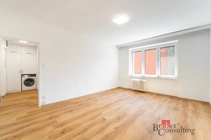 Pronájem bytu 1+1, Brno - Staré Brno, Veletržní, 38 m2