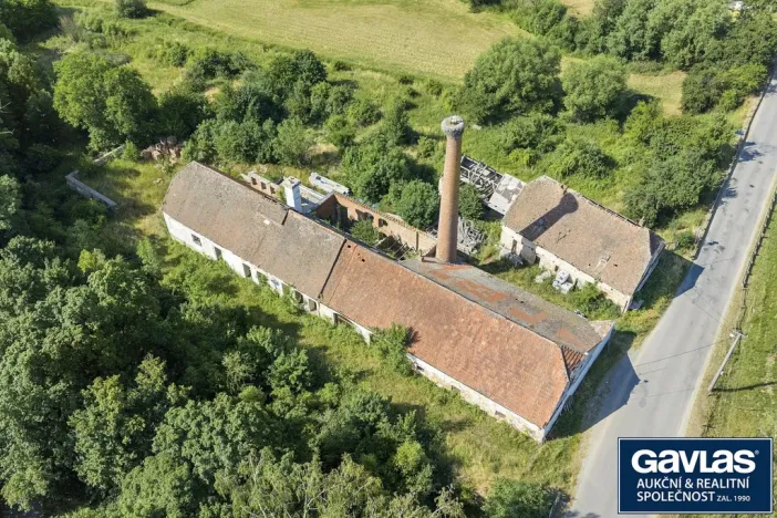 Prodej výrobních prostor, Šebkovice, 2000 m2