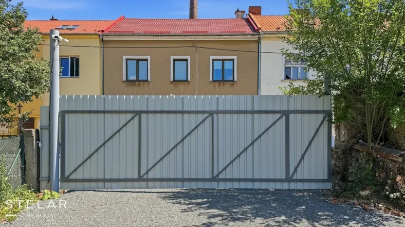 Pronájem komerčního pozemku, Ostrava - Přívoz, Palackého, 4262 m2