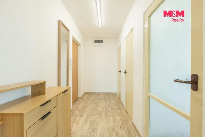 Prodej bytu 2+1, Kladno - Kročehlavy, Obránců míru, 53 m2