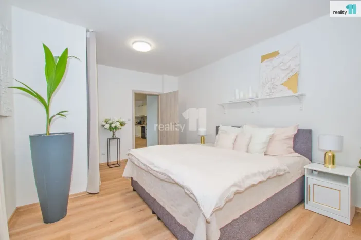 Pronájem bytu 3+kk, Liberec - Liberec II-Nové Město, Papírová, 94 m2
