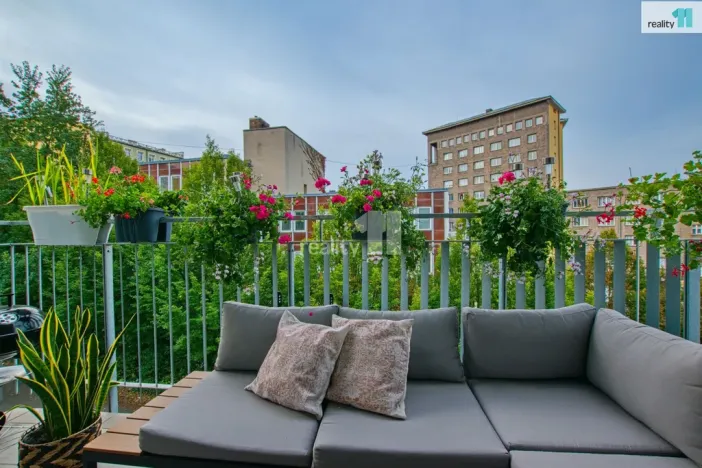 Pronájem bytu 3+kk, Liberec - Liberec II-Nové Město, Papírová, 94 m2
