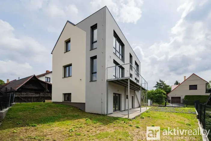 Prodej rodinného domu, Jevany, Na Dubince, 248 m2