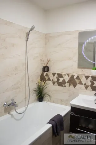 Pronájem bytu 2+kk, Praha - Michle, V dolině, 50 m2