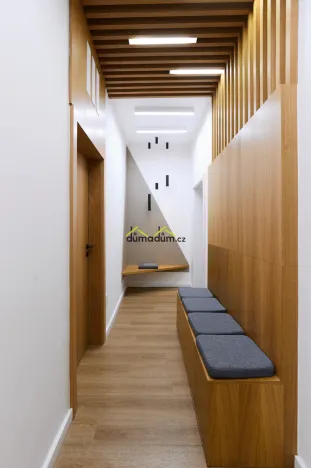Pronájem ordinace, Praha - Holešovice, Jankovcova, 99 m2