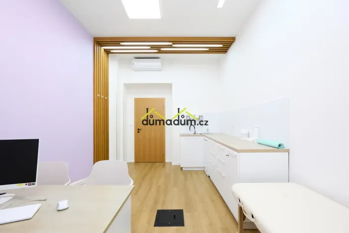 Pronájem ordinace, Praha - Holešovice, Jankovcova, 99 m2