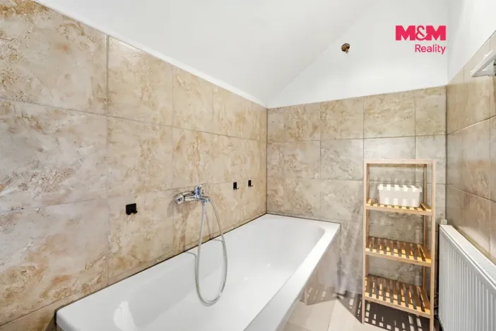 Prodej rodinného domu, Železný Brod - Bzí, 313 m2