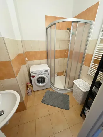 Pronájem bytu 2+kk, Praha - Smíchov, Radlická, 46 m2