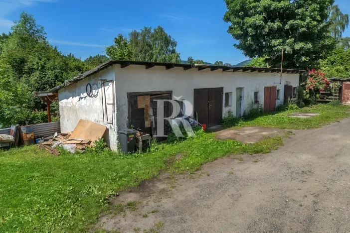 Prodej činžovního domu, Okrouhlá, 640 m2