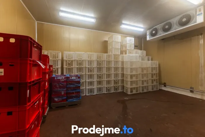 Prodej výrobních prostor, Borotice, 1821 m2