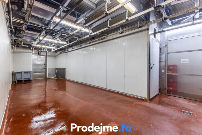 Prodej výrobních prostor, Borotice, 1821 m2