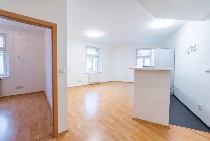Pronájem kanceláře, Praha - Vysočany, Jandova, 69 m2