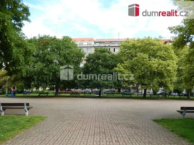 Pronájem bytu 1+1, Praha - Bubeneč, náměstí Interbrigády, 29 m2