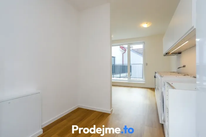 Pronájem bytu 1+kk, Brno - Černovice, Mírová, 32 m2