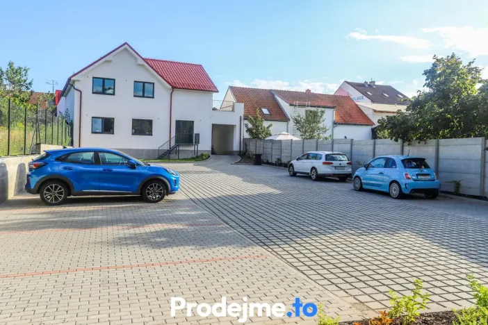 Pronájem bytu 1+kk, Brno - Černovice, Mírová, 32 m2