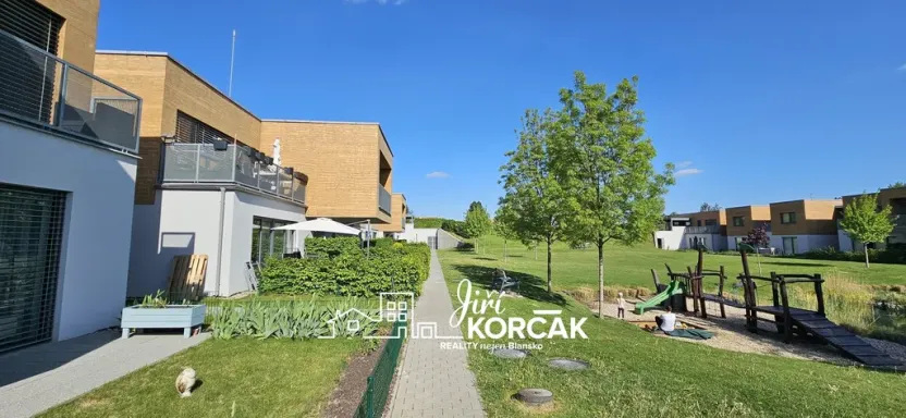 Pronájem bytu 2+kk, Slavkov u Brna, Pod Oborou, 69 m2