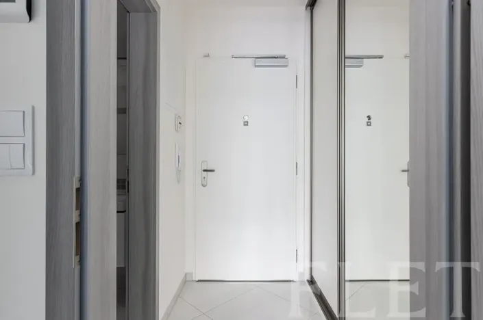 Pronájem bytu 1+kk, Praha - Záběhlice, Klapálkova, 31 m2