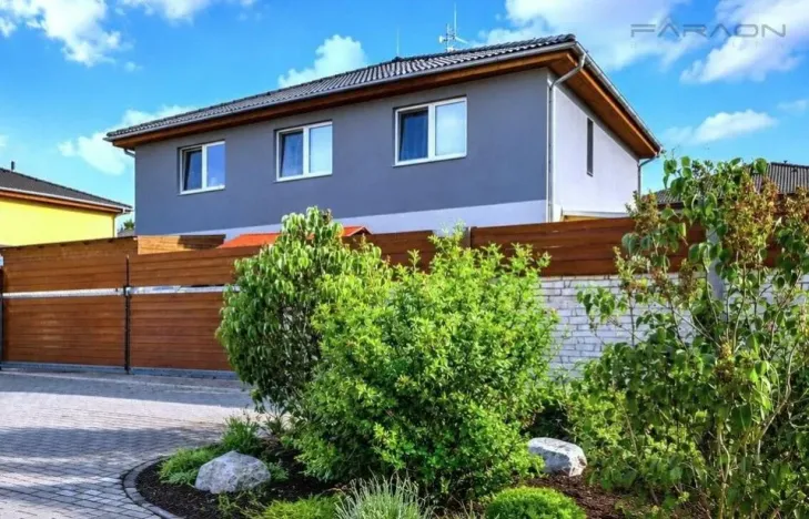 Prodej bytu 3+kk, Polerady, 85 m2