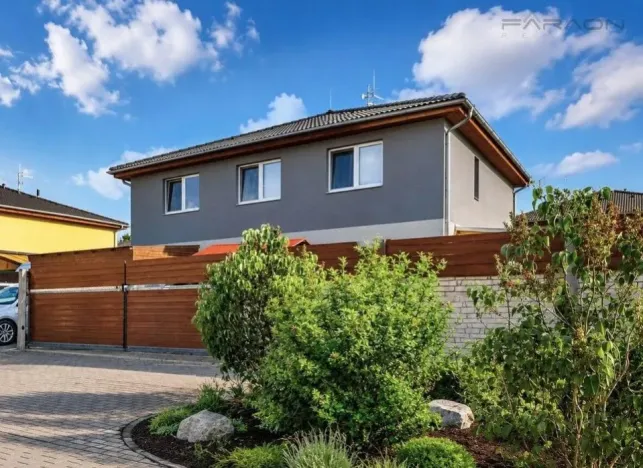 Prodej rodinného domu, Polerady, 85 m2