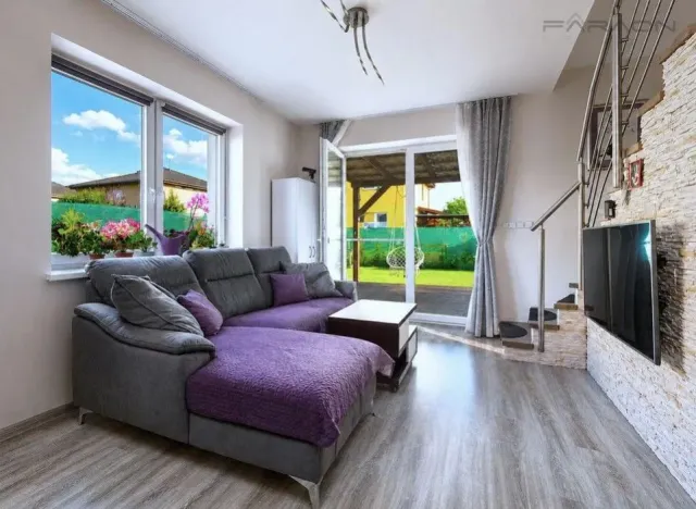 Prodej rodinného domu, Polerady, 85 m2