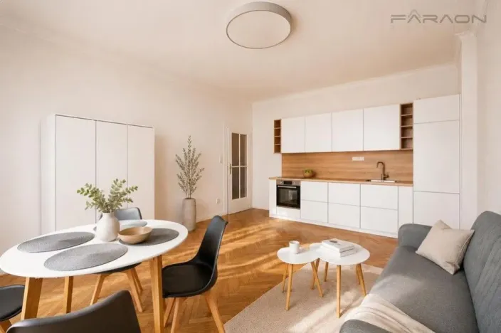 Pronájem bytu 3+kk, Praha - Karlín, Sokolovská, 110 m2