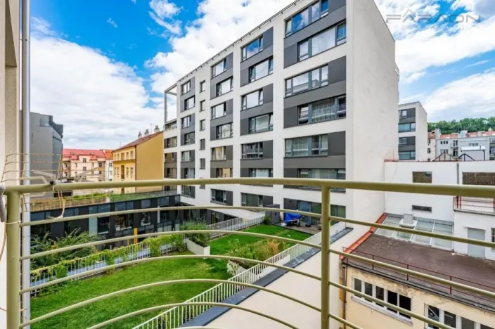 Pronájem bytu 3+kk, Praha - Karlín, Sokolovská, 110 m2