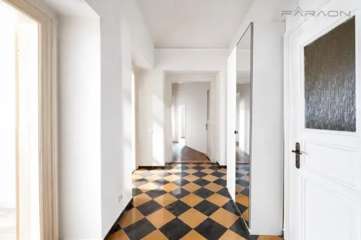 Pronájem bytu 4+kk, Praha - Karlín, Křižíkova, 110 m2