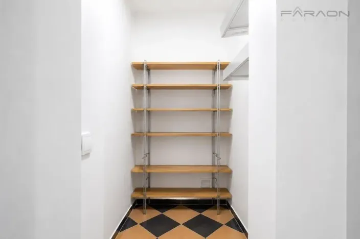 Pronájem bytu 4+kk, Praha - Karlín, Křižíkova, 110 m2