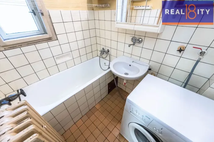 Prodej rodinného domu, Praha, V údolí, 264 m2