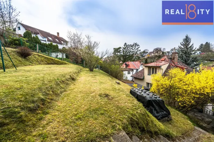 Prodej rodinného domu, Praha, V údolí, 264 m2