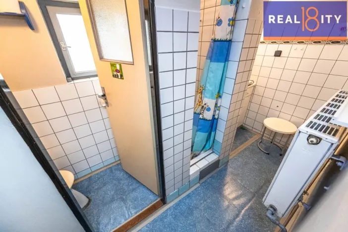 Prodej rodinného domu, Praha, V údolí, 264 m2