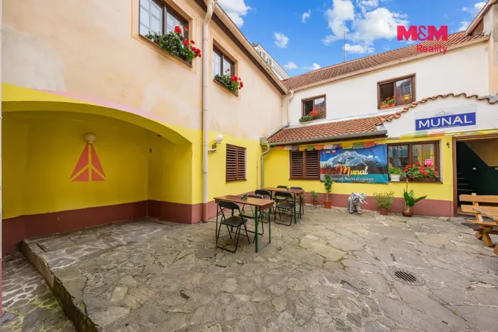 Prodej rodinného domu, Kadaň, Boženy Němcové, 500 m2