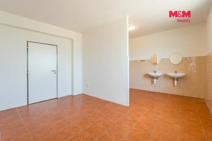 Prodej činžovního domu, Velké Meziříčí - Mostiště, 380 m2