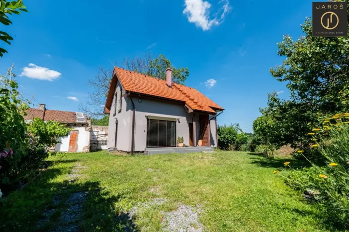 Prodej rodinného domu, Pečky, Pečecká, 102 m2
