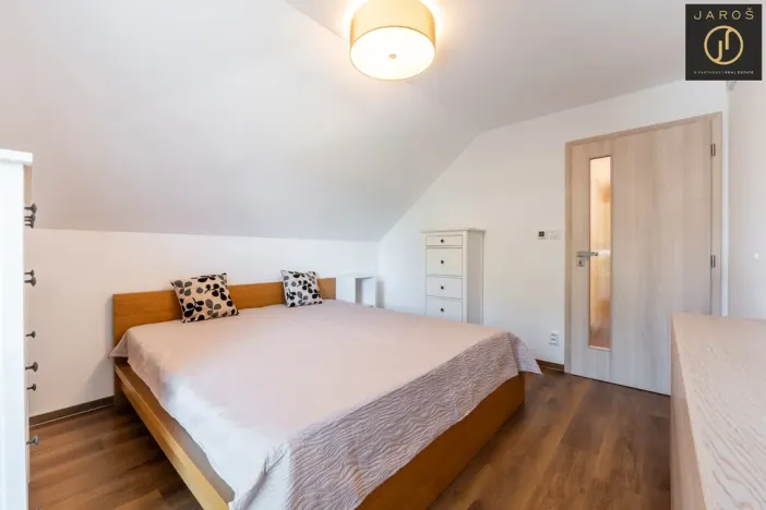 Prodej rodinného domu, Pečky, Pečecká, 102 m2