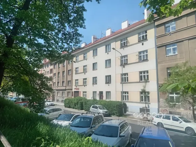 Pronájem bytu 2+kk, Praha - Žižkov, Jeseniova, 71 m2