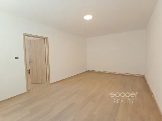 Pronájem bytu 2+kk, Praha - Žižkov, Jeseniova, 71 m2
