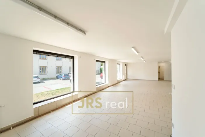 Pronájem kanceláře, Velké Pavlovice, 180 m2