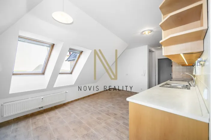 Pronájem bytu 2+kk, Klatovy - Klatovy IV, Komenského, 50 m2