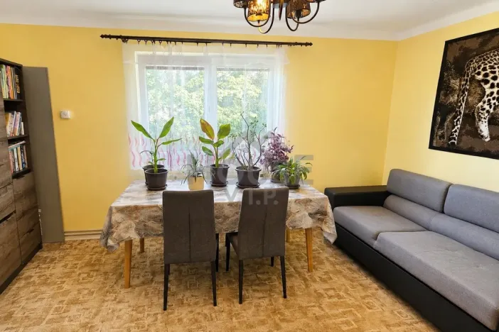 Prodej podílu 2/3 rodinného domu, Obecnice, 154 m2