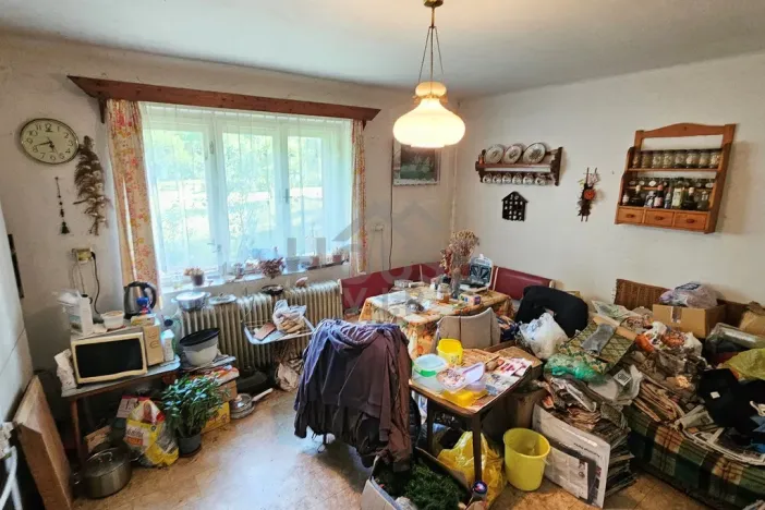 Prodej podílu 2/3 rodinného domu, Obecnice, 154 m2