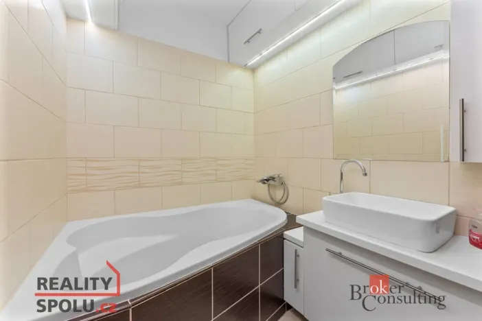 Prodej bytu 3+1, Dobruška, Orlická, 74 m2