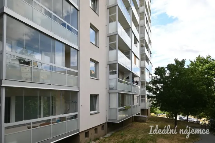 Pronájem bytu 1+kk, Brno - Nový Lískovec, Oblá, 31 m2