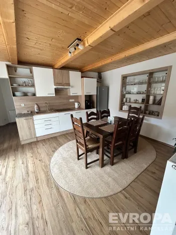 Prodej rodinného domu, Jemnice, Horní valy, 165 m2