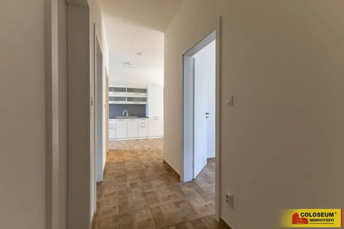 Prodej bytu 4+kk, Znojmo, Smutného, 79 m2