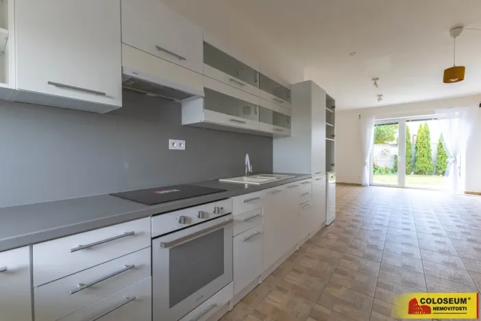 Prodej bytu 4+kk, Znojmo, Smutného, 79 m2