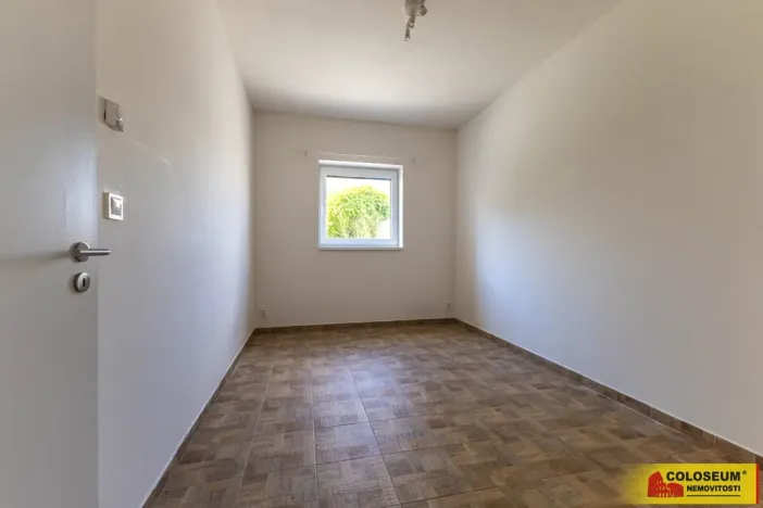 Prodej bytu 4+kk, Znojmo, Smutného, 79 m2
