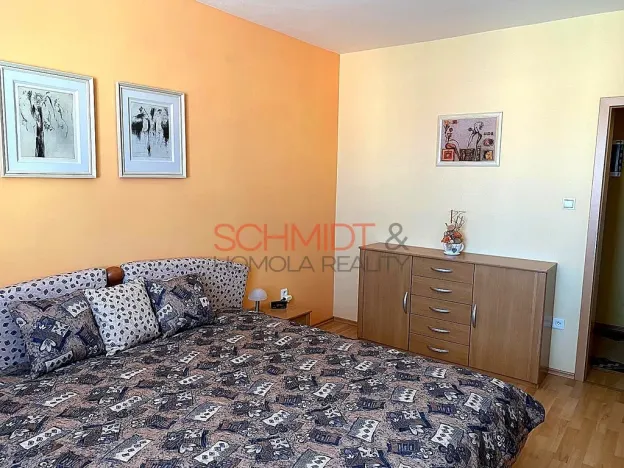 Prodej bytu 3+kk, Hustopeče, U Větrolamu, 73 m2