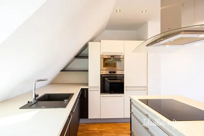 Pronájem bytu 2+kk, Praha - Holešovice, Tusarova, 64 m2