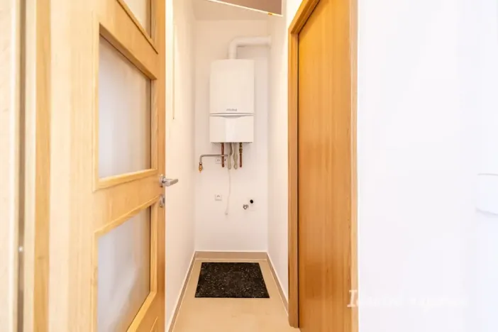 Pronájem bytu 2+kk, Praha - Holešovice, Tusarova, 64 m2